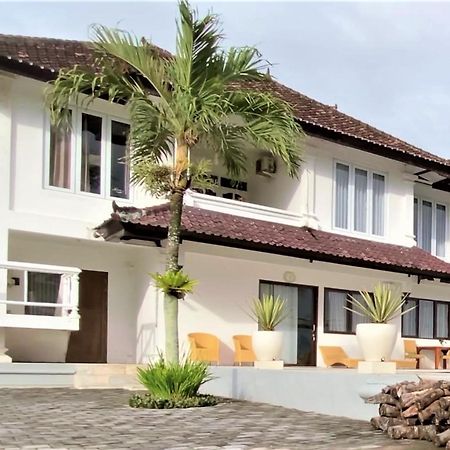Aparthotel Medewi Manor à Airsatang Extérieur photo