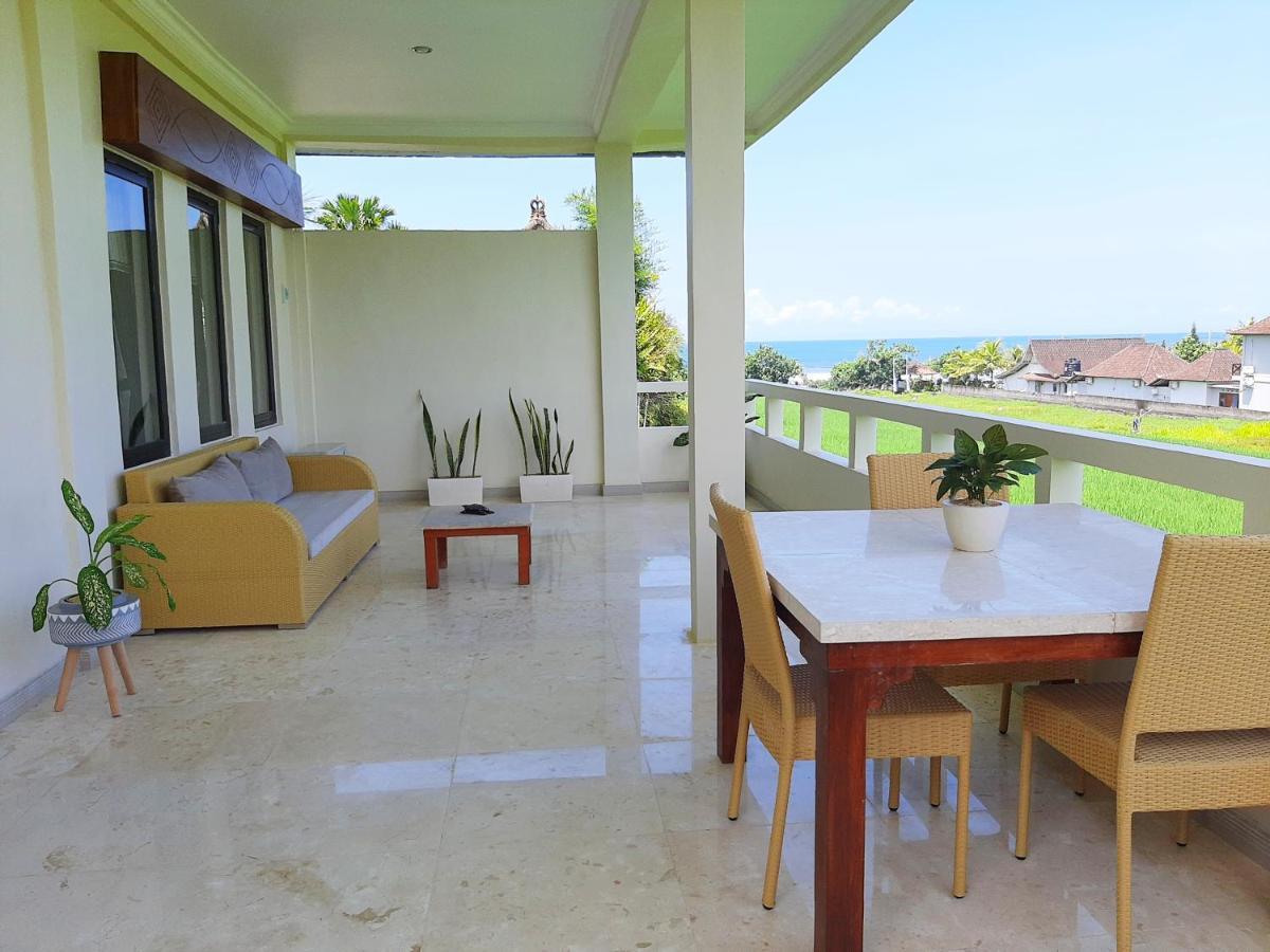 Aparthotel Medewi Manor à Airsatang Extérieur photo