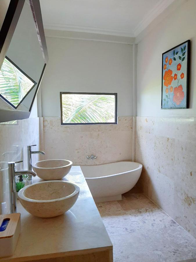 Aparthotel Medewi Manor à Airsatang Extérieur photo