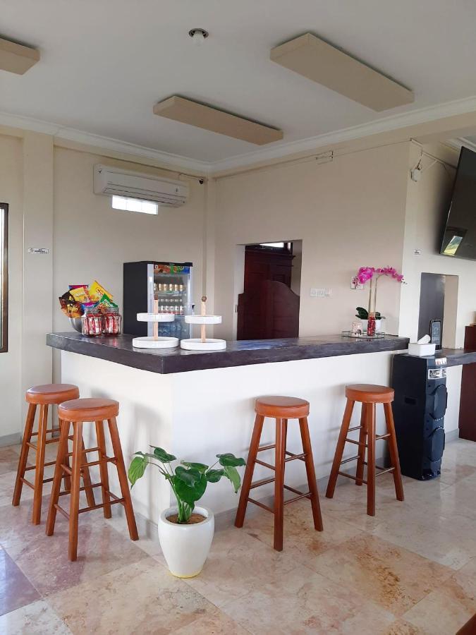 Aparthotel Medewi Manor à Airsatang Extérieur photo