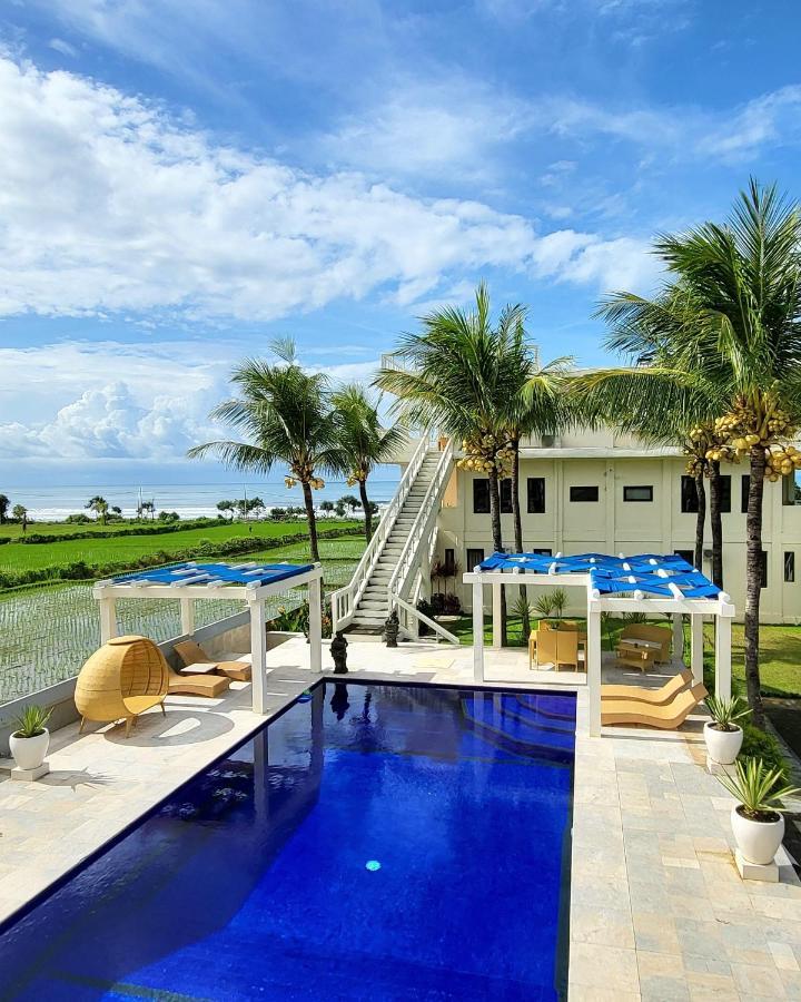 Aparthotel Medewi Manor à Airsatang Extérieur photo