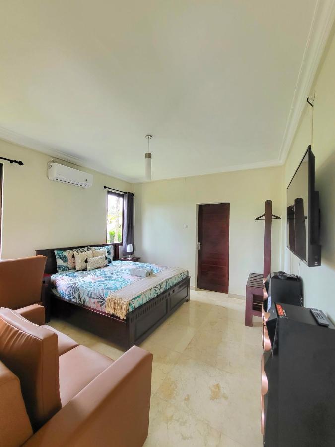 Aparthotel Medewi Manor à Airsatang Extérieur photo